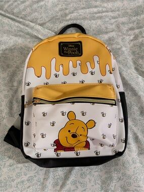 Hot Topic Winnie the Pooh Kids Backpack - Yellow, White, Black